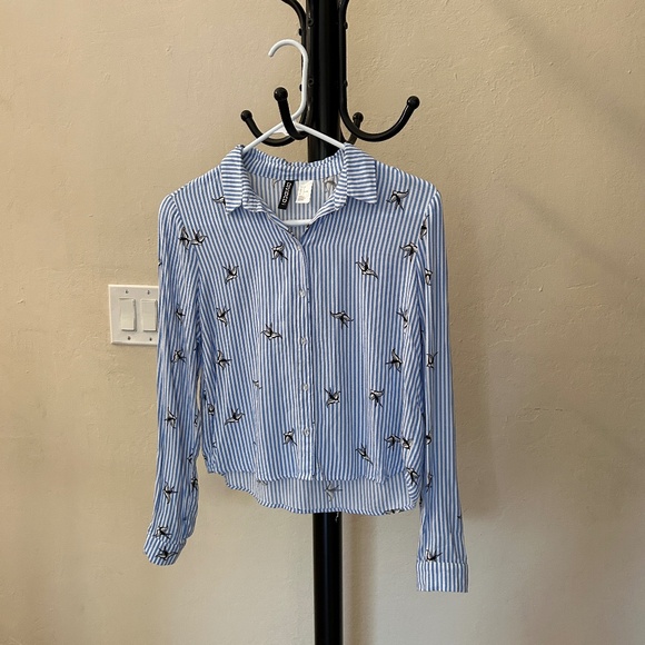 H&M Blue Striped Button-Up Shirt with Bird Embroidery - Picture 4 of 11